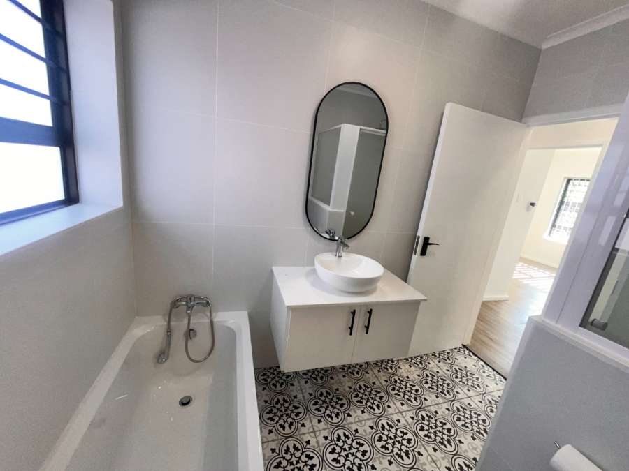 2 Bedroom Property for Sale in C Place Eastern Cape